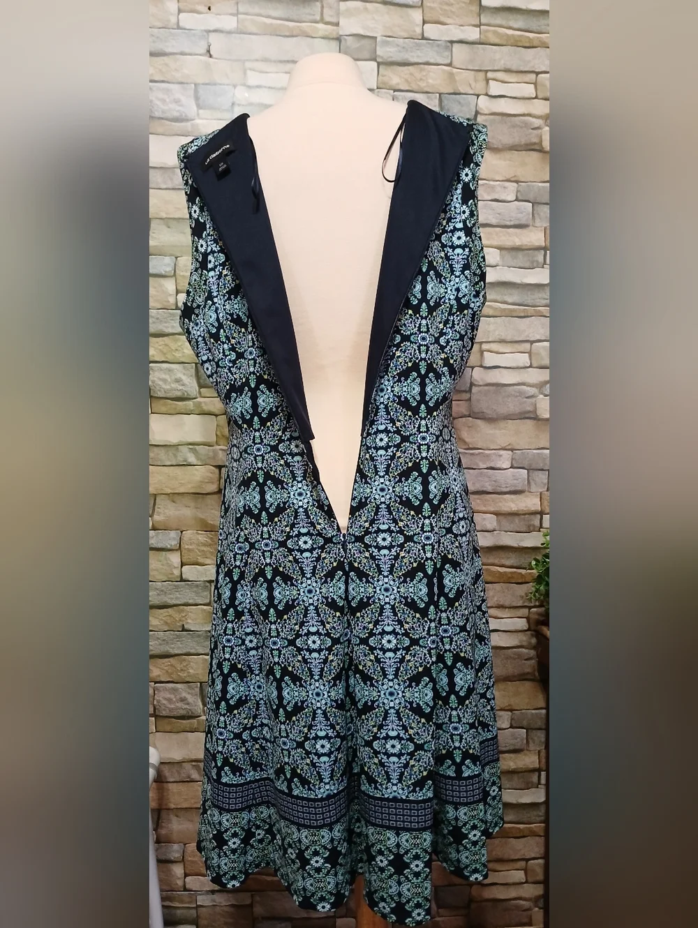 Liz Claiborne Geometric Navy Turquoise Sleeveless Dress Size 18 - Picture 3 of 5
